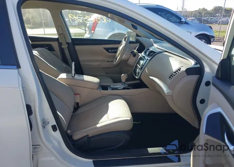 2017 Nissan Altima 2.5 S z USA, uszkodzony, nr VIN 1N4AL3AP3HC275595